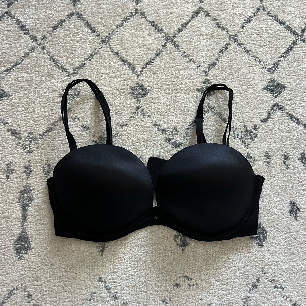 Victoria Secret Bra NWOT